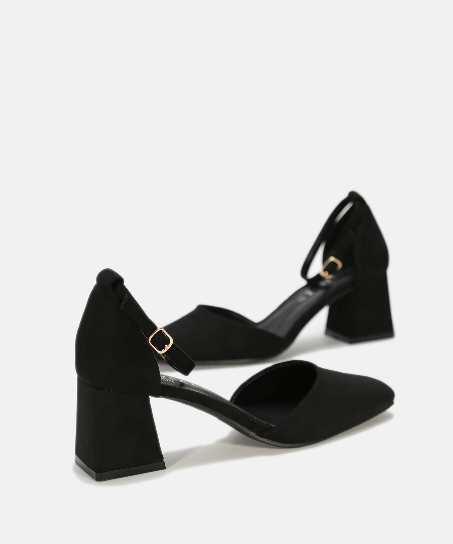 Sapatos salto largo image number null